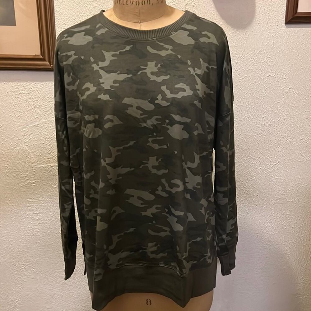 Ideology Camo-Print Sweatshirt Emerald NWT (Runs Big Like a 1X) Size L